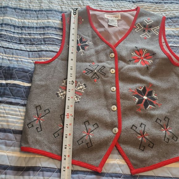 Vintage Talbots Sz S Wool Blend Vest Snowflake Holiday Gray Red Embroidered Y2K - Picture 9 of 10